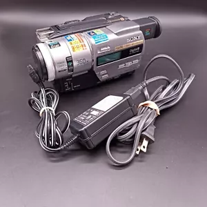 PARTS ONLY Sony DCR-TR7000 Handycam Camcorder Digital8 Hi8 Please Read More - Picture 1 of 9