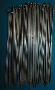 ROBERGEL ANCIEN LOT DE 50 RAYONS NEUFS SANS ECROU 210x2,7mm .MOBYLETTE AUTO MOTO - Imagen 1 de 8