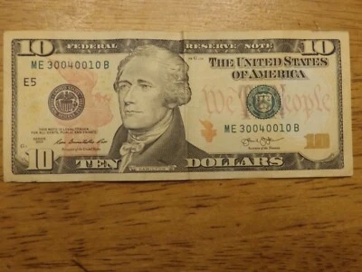 VERY FANCY SERIAL NUMBER 2013 $10 TEN DOLLAR BILL ME 30040010 B - LOW SUM OF 8 - Image 1 of 3