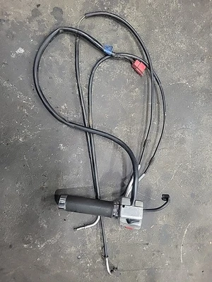 2002-2003 Kawasaki Vulcan 1500 Mean Streak Right Hand Control Kill Switch - Image 1 of 4