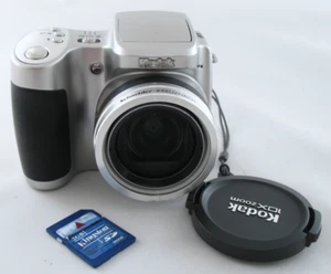 Kodak EasyShare Z650 fotocamera digitale compatta 6,1 MP CCD 10x zoom ottico + scheda 2 GB - Foto 1 di 13