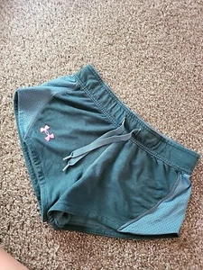 Under Armour Shorts Women Xsmall Green Athletic Gym Yoga Run Athleisure Sports - Picture 1 of 11