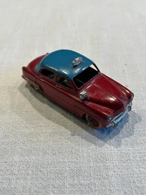 Simca Aronde Taxi No.24U , von Dinky, Made in France - Bild 1 von 4