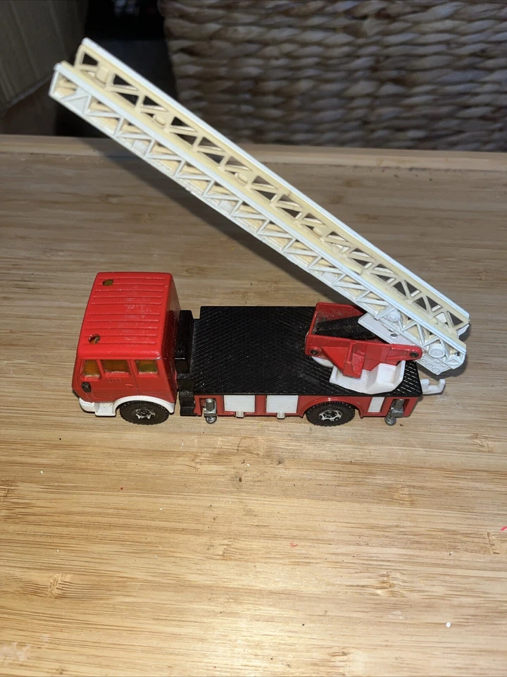 REPARACIONES Coche de Juguete Vintage Siku W. Alemania #2819 DL30 2232 Mercedes Bomberos #37 Foto 1 de 4