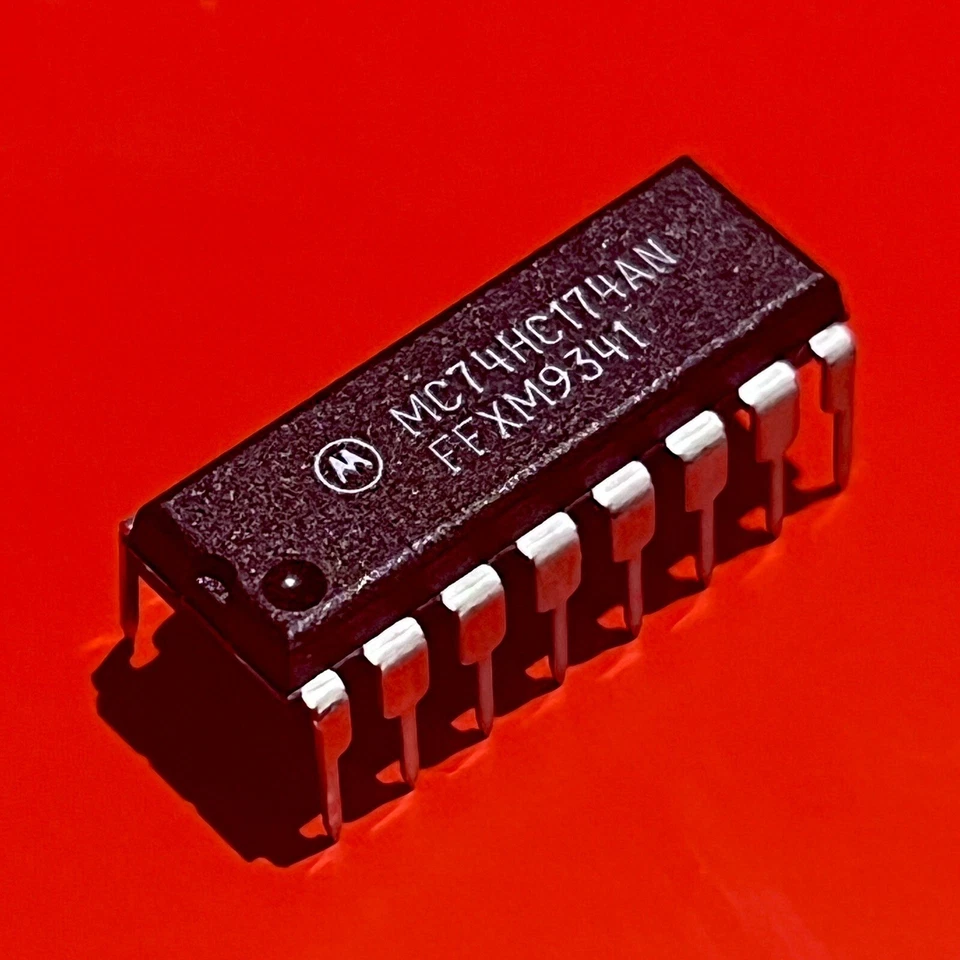 [2x] MC74HC174AN Motorola Hex D-Type Flip-Flop Common Clock and Reset PDIP-16 - Bild 1 von 4