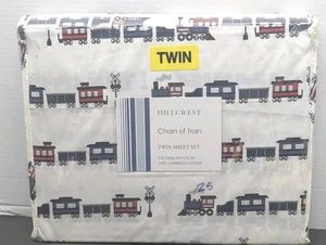 Hillcrest Set Lenzuola Matrimoniali Treno Locomotiva 100% Cotone 310TC Blu Rosso Bambini... - Foto 1 di 7