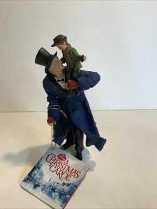 "Figura de cuento de Navidad Scrooge y Tony Tim de Disney Store 6 1/2"" con etiqueta" - Imagen 1 de 10