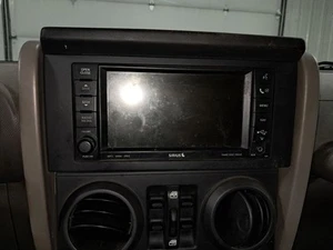 Jeep TJ 2007 radio navegación placa frontal identificación RER usado fabricante de equipos originales 123 k millas - Imagen 1 de 14
