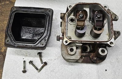 !BROKEN MUFFLER BOLT! Kohler V-twin Cylinder Head #2 Part 24 494 01 - Image 1 of 4