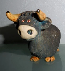 FIGURINA VINTAGE ARTE CERAMICA TORO NERO FIGURINA ARTESANIA RINCONADA - Foto 1 di 7
