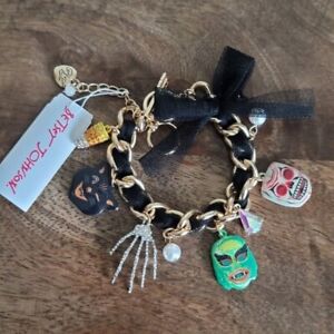 New Betsey Johnson Skull Bat Cat Spooky Zombie Crystal Charm Gold Bracelet