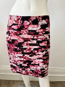 white house black market Pink Black Pleated Floral Skirt Straight Pencil Skirt 2 - Picture 1 of 9