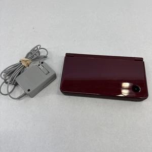 Console videogioco portatile Nintendo DSi XL rosso bordeaux marrone - Foto 1 di 7