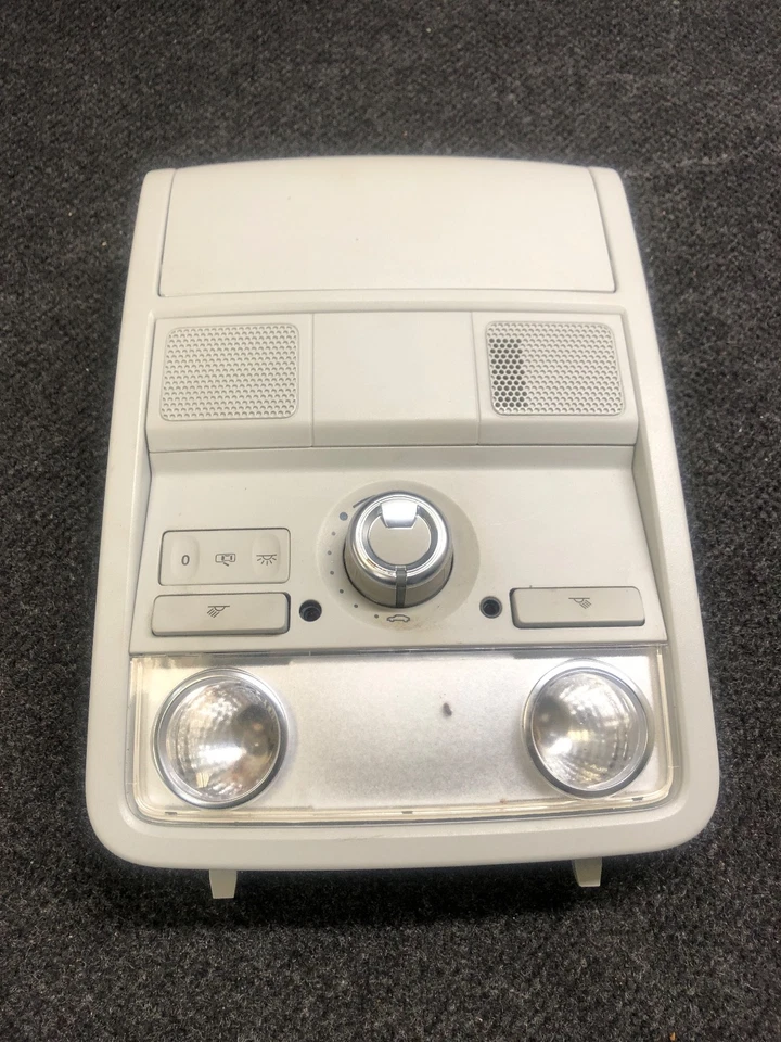 Luz interior delantera volkswagen passat 2012-2020 p/n 561868837a Foto 1 de 4