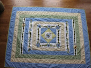 COLCHA, CASERA, ALGODÓN 66" X 52" VINTAGE - Imagen 1 de 10