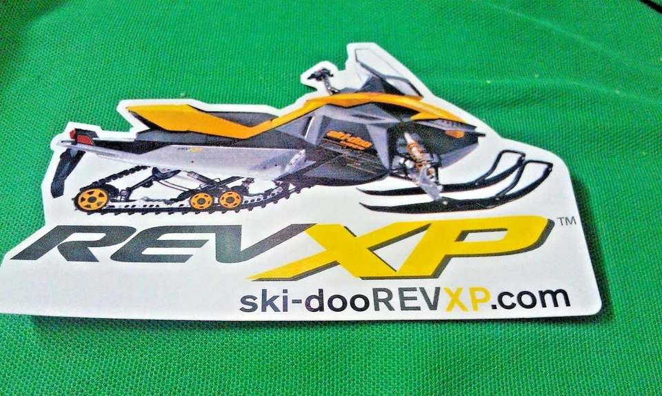 Ski Doo, REV, ski-doo REV XP, Snowmobile, Sticker/Decal , 5-3/4" x 3-3/4" Foto 1 de 1