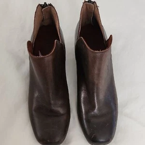 BORN Leather Hand Crafted Brown Ankle Boots women size 7 Stylish Casual Office - Picture 1 of 8