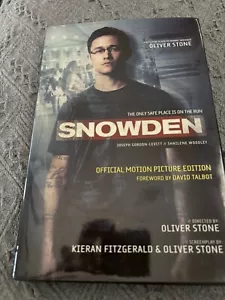 Oliver Stone libro firmato Snowden - Foto 1 di 3