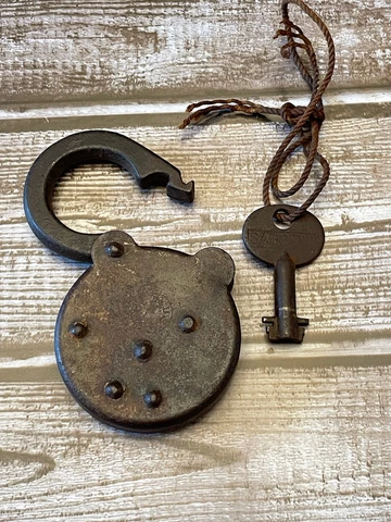 Antique Reese Six Lever Padlock w/ Key Reclaimed Salvage Architecture Cover