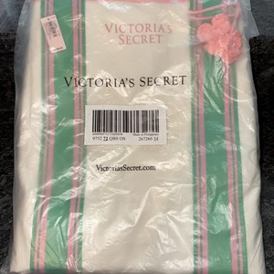 Victoria's Secret Tote Weekend Beach Bag Green & Pink Stripe ~ Lined 15 x 13 NWT - Picture 1 of 5