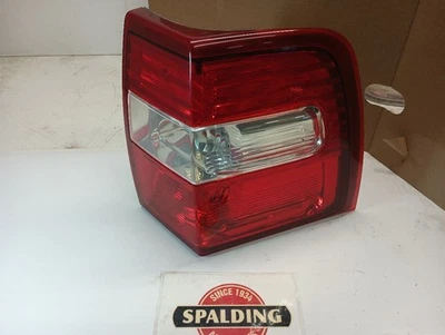 Conjunto de lámpara trasera derecha pasajero de Ford Expedition 2008 10964152 Foto 1 de 4