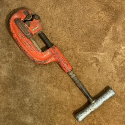 Ridgid No. 2A No. 1-2 Heavy Duty Pipe Cutter Tool 1/8" to 2" Made in USA 19 inch - Image 1 of 4