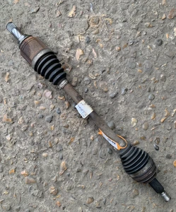 RENAULT CLIO DRIVESHAFT FRONT LEFT 2015 MK4 0.9 PETROL MANUAL (2012-2016) - Picture 1 of 6