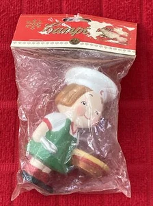 VINTAGE CHRISTMAS ORNAMENT - Picture 1 of 12
