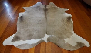The Softest of Shades - The Smoothest of Coats - A Beautiful Cowhide Rug - Picture 1 of 10