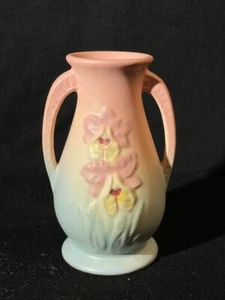 Vintage Hull Pottery USA 4 3/4" Orchid Vase #302 - Picture 1 of 6
