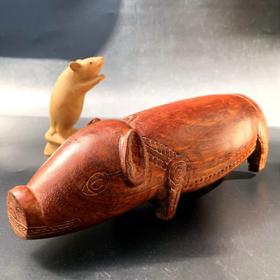 Carved PIG 27cm- Papua New Guinea PNG Ceromonial Carving Trobiand Isl - image 1 of 4