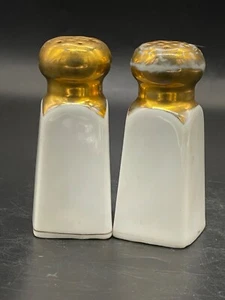Mid century, ceramic, tapered, salt/ pepper shakers, white/ gold , Japan - Picture 1 of 7