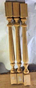 ¿Cedro vintage? Lote de 3 balaustres de husillo de madera torneada 19,5 x 1 5/8 pulgadas - Imagen 1 de 6