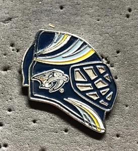 Nashville Predators Goalie Mask NHL Hockey Pin - Bild 1 von 1