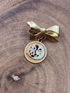 Antique Pin w/ Inlaid Enamel Daughters of Rebekah Odd fellows Brooch Gold-tone - Picture 1 of 6