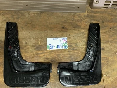 1987-1989 Nissan Z31 300ZX OEM FRONT Mud Guard Mud Flaps Splash Guard 2+0 PAIR - Image 1 of 4