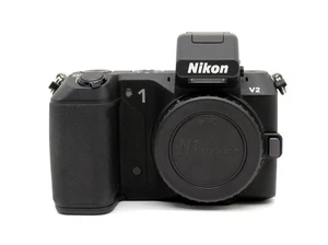 Nikon 1 V2 14.2 MP spiegellose Systemkamera, FULL HD Video, Live View, Expeed 3A - Bild 1 von 8