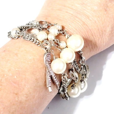 Pulsera Chico's Multi Hilo Imitación Perla y Cuentas Lucite Concienciación sobre el Cáncer de Mama Foto 1 de 4