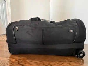 Victorinox Rolling Duffel Bag Black Extra Large GUC 32”x  16”x 16” - Picture 1 of 10