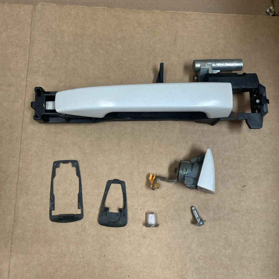 Manija de puerta exterior delantera izquierda Subaru Legacy 2010 2011 2012 sedán 37J 0040 Foto 1 de 4