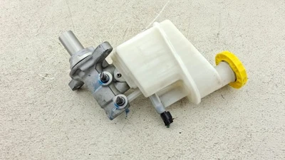 Jeep Compass 2017-2024 freno cilindro maestro con depósito OEM Foto 1 de 4