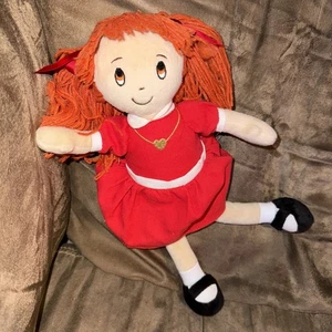 Creative Goods Annie 12 Zoll Plüschpuppe Broadway Musical 2024 rotes Kleid goldenes Medaillon - Bild 1 von 13