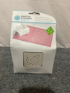 2011 Martha Stewart Stained Glass Pattern Punch NIB - Picture 1 of 6