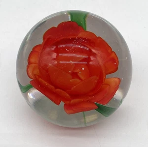 BEAUTIFUL ORIGINAL RETRO VINTAGE ART GLASS RED ROSE FLOWER PAPERWEIGHT 2.5” - Picture 1 of 8