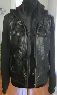 CHAQUETA DE CUERO SINTÉTICO ASHLEY STEWART negra para mujer talla mediana ropa de calle sudadera con capucha elegante Foto 1 de 4