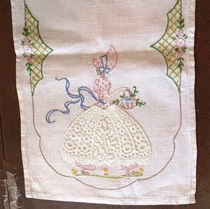 Linen Dresser Scarf Runner Hand Embroidered Southern Belle Crochet Applique  - Picture 1 of 5