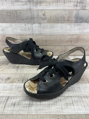 Fly London Yuta Black Lace Up Peep Toe Wedge Heel Sandals Women's sz US 7 / 37 Foto 1 de 4