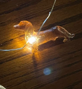 Cadena de luces para perros Dachshund 10 pies 30 LEDs batería para perros Dachshund luces de Navidad - Imagen 1 de 6