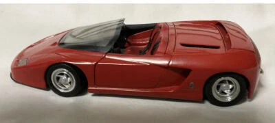 Revell 1991 Ferrari Pininfarina Mythos 1:18 Scale Diecast Model Car Red - Image 1 of 4