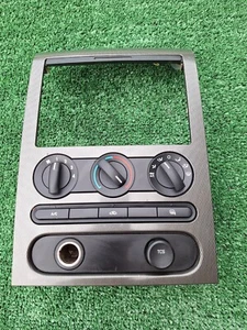 2004-2008 FORD F-150 Ac Heater Climate Control With Trim 04-08 F150 - Picture 1 of 7